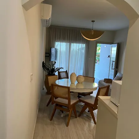 Nikos Harbour Apartmán Lachi