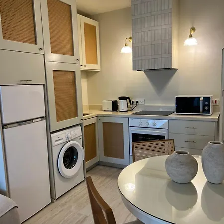 Nikos Harbour * ラッチ