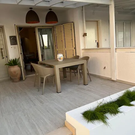 Nikos Harbour Apartmán Lachi