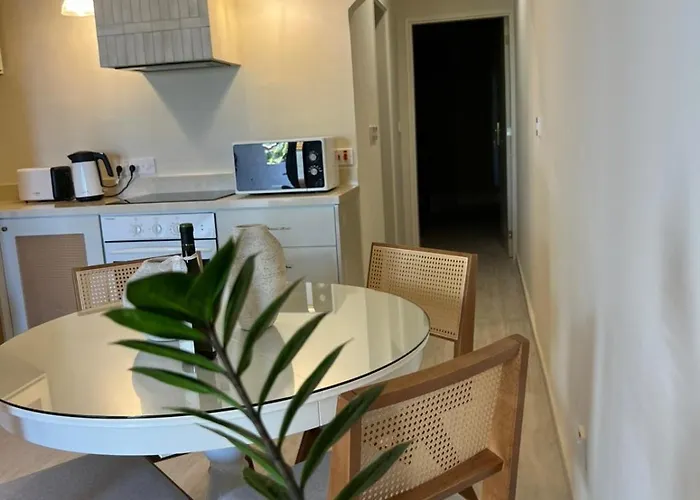 Nikos Harbour * Lachi